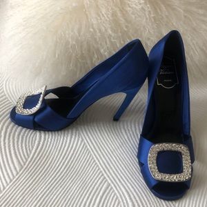 ROGER VIVIER FRANCE Blue Satin Strass Buckle Pumps